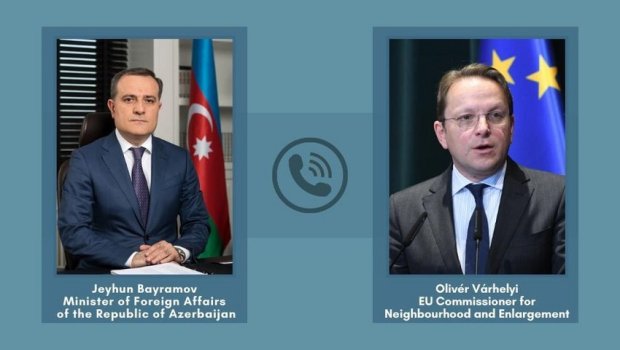 XİN rəhbəri Aİ komissarı ilə telefonla danışdı