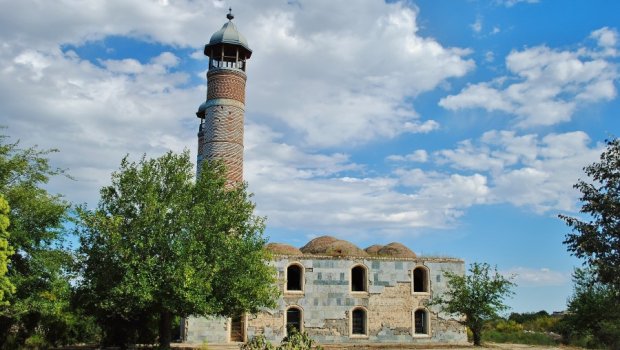 Ağdam 2 ilə bərpa olunacaq - İlham Əliyev