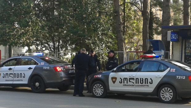 Gürcüstanda əl qumbarası partladı - Azərbaycanlı yeniyetmə öldü