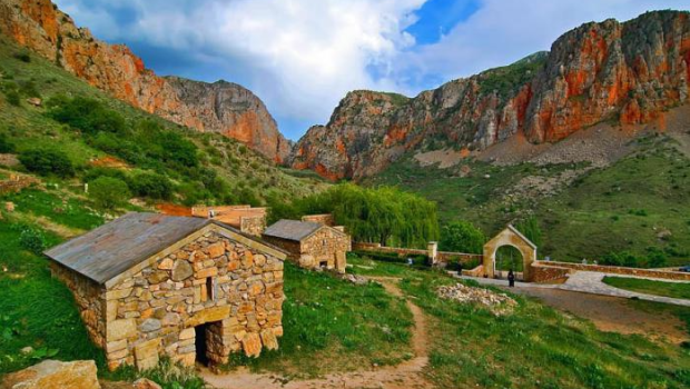 Azərbaycan Zəngəzurda tikinti işləri aparır – İRƏVANDAN REAKSİYA