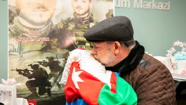 “YAŞAT” Fondu daha 2 şəhidin övladına hesab açır - FOTOLAR