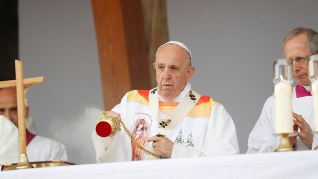 Roma Papasının erməni sevgisi sərhəd tanımır – Mosulda... - FOTO