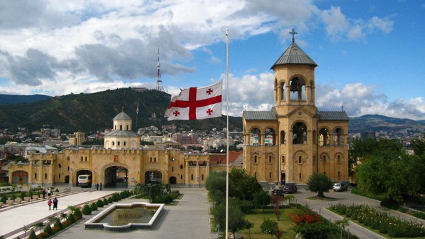 Gürcüstan Ermənistana “Şərab müharibəsi” elan etdi