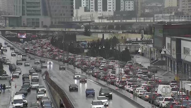 Bakının əksər küçə və prospektlərində sıxlıq var - BNA - FOTO