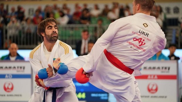 Rafael Ağayev uduzdu, Firdovsi Fərzəliyev finala vəsiqə qazandı