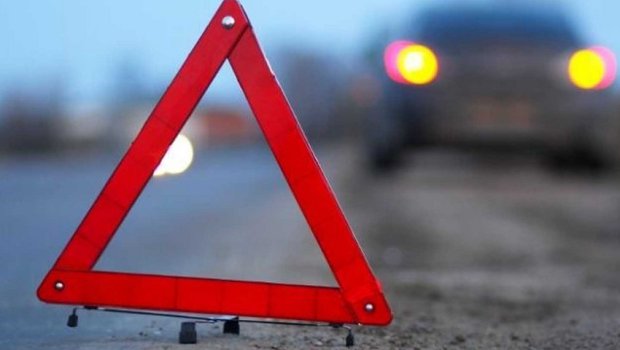Səfirliyin avtomobili qəzaya uğradı, xəsarət alan var