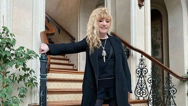 71 yaşlı Alla Puqaçova görün nə geyindi - FOTO