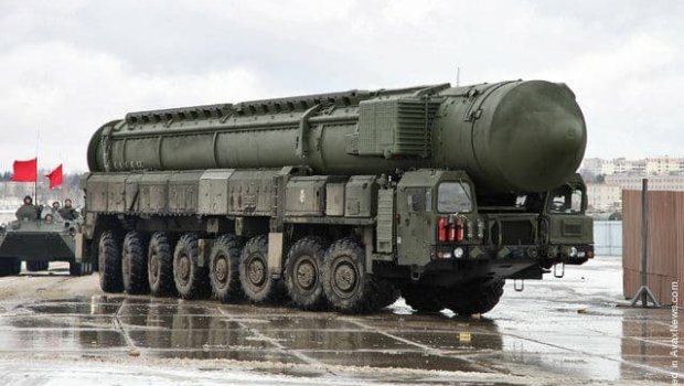 Ermənistanın İskəndər raketləri “yırtıq şalvarlı, ayağıyalın insan üçün frak”a bənzədildi