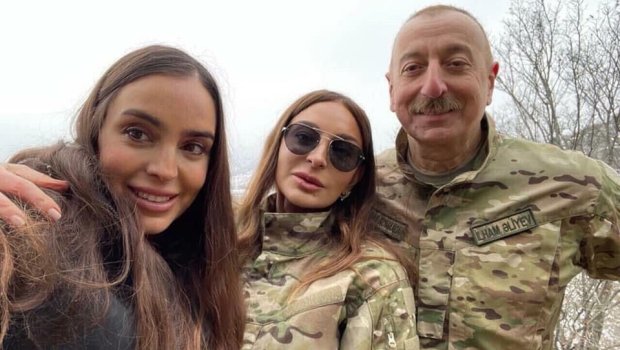 Prezident ailəsi ilə Füzuli və Xocavəndə səfər etdi - FOTO