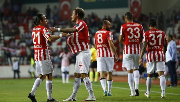 Türkiyə kubokunda finalçılar bəlli oldu