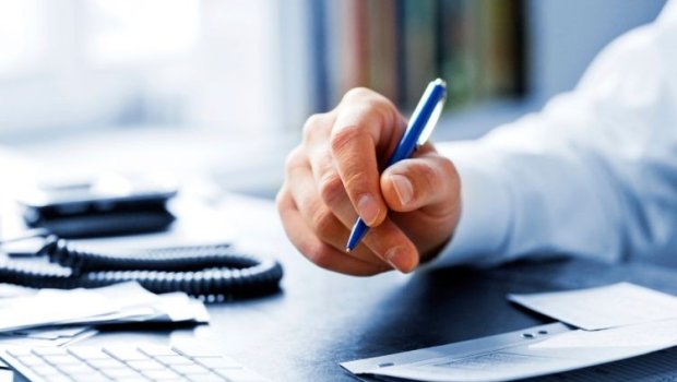 “10 manatlıq” şirkət bir gündə iki tenderin qalibi oldu - VƏKİL