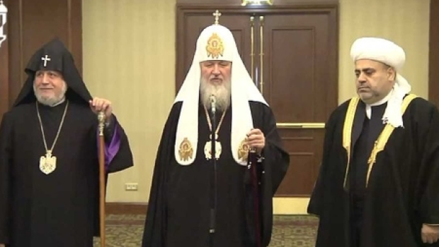 ''Erməni Katalikosu Bakıya gələndə heyranlığını gizlətmədi'' - Şeyx səfərin detallarından danışdı