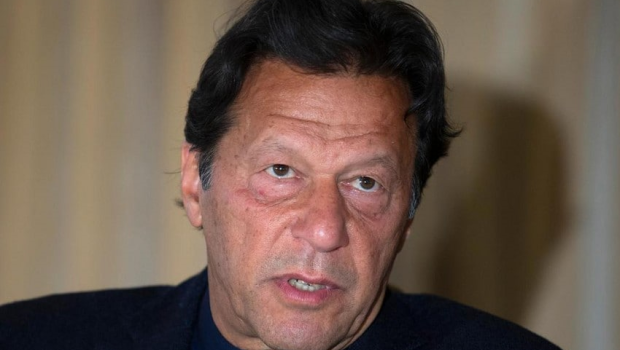 Pakistanın baş naziri koronavirusa yoluxdu