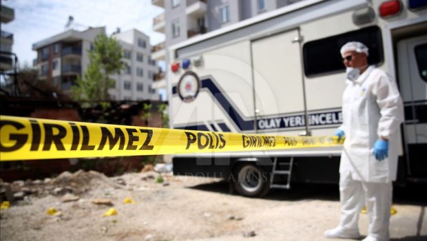 Qandonduran olay – Övladlarının gözü qarşısında arvadını, qayınanasını və qonşusunu öldürdü