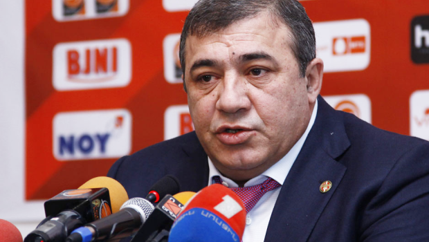 “Paşinyan psixopatdır, onun müalicəyə ehtiyacı var” - Ayrapetyan