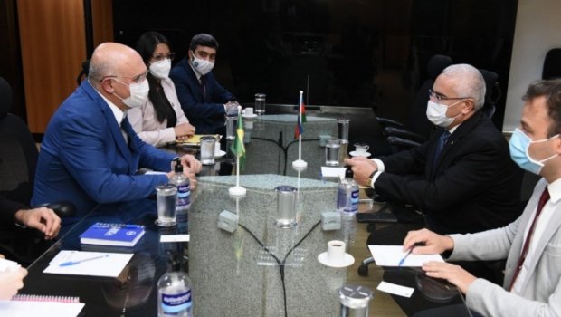 Səfir Elxan Poluxov Braziliyanın Təhsil naziri ilə görüşdü