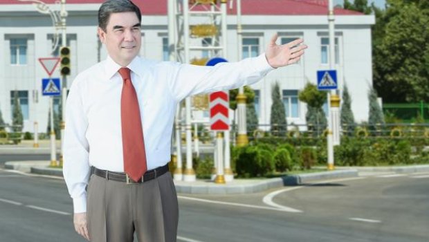 Türkmənistan prezidenti mahnı yazdı - FOTO
