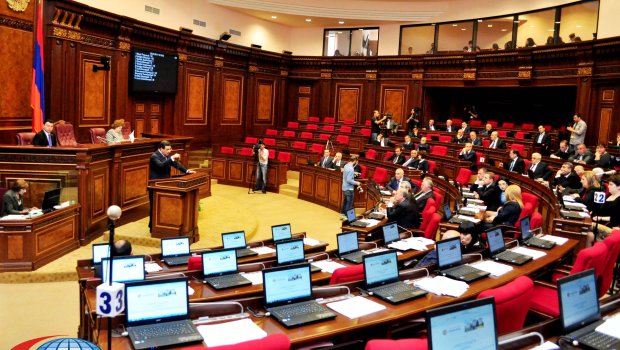 Ermənistanda xəyanətkarların sayı artır – Parlament qanunda dəyişiklik etməyə məcbur oldu