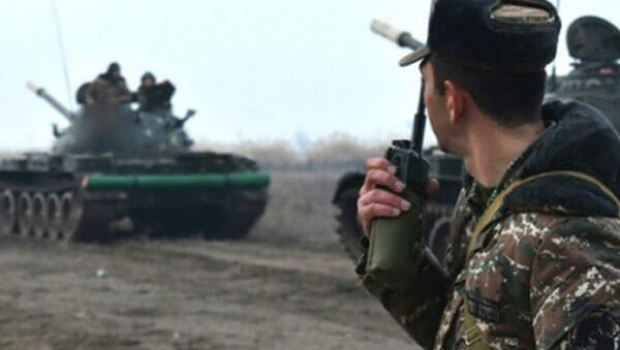 Ermənilər köhnə tanklara möhtac qaldı - Məğlub ordunun təlimlərindən - FOTO