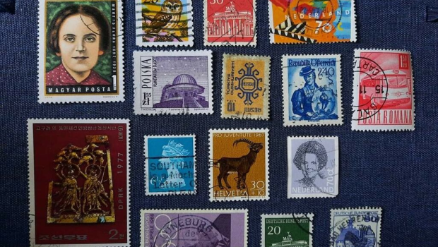 Yasamalda kolleksionerin markaları oğurlandı - Qiyməti….