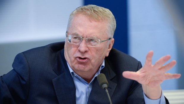 Jirinovskidən insanları qıcıqlandıran açıqlama: Maska həmişə taxılmalıdır