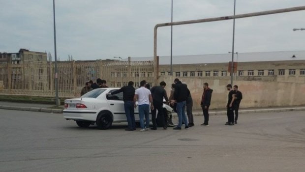 Qəza törədən avtomobil qaz xəttini birləşmə yerindən qopardı - Ərazidə qaz kəsildi