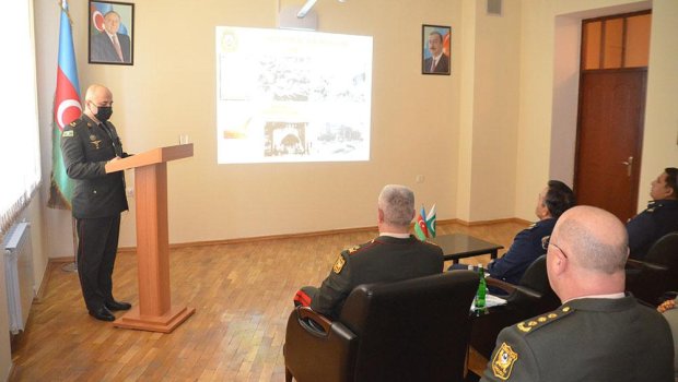 Pakistanlı marşal Azərbaycanda Ali Hərbi Məktəbi ziyarət etdi — VİDEO