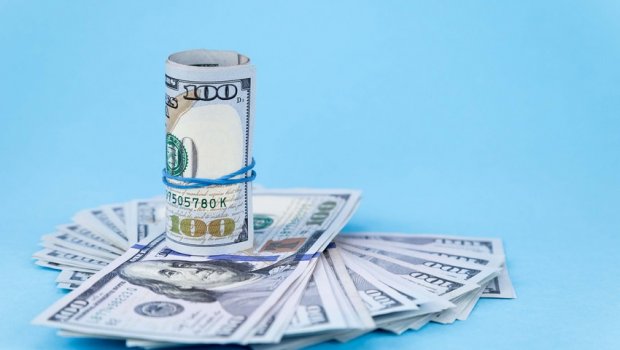Dolların bu günə olan məzənnəsi