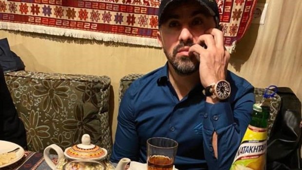 Cəmil Həsənlinin qızı ilə videosu yayılan Mahirin yarım milyonluq avtomobili - YENİ VİDEO