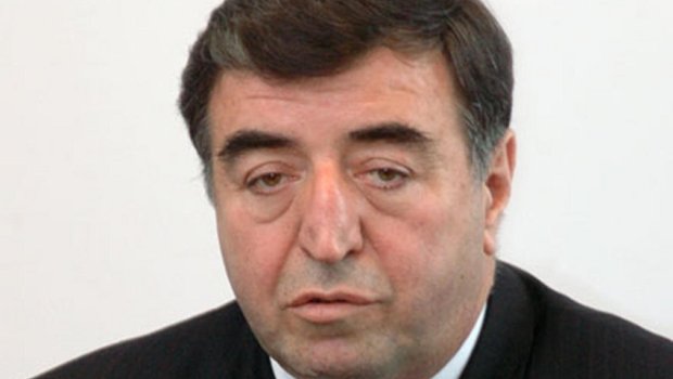 Əhməd Əhmədzadə vəzifəsindən azad edildi - SƏRƏNCAM