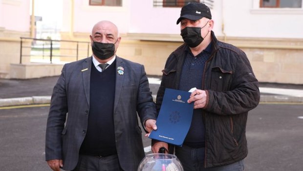 30 şəhid ailəsi və müharibə əlilinə mənzil verildi - FOTOLAR 