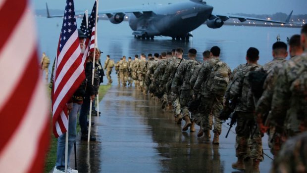 “İndi hər şey başqa cür olacaq?” – Bayden transseksualları niyə orduya buraxır?