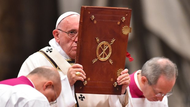 Papa Qarabağla bağlı dua etdi 