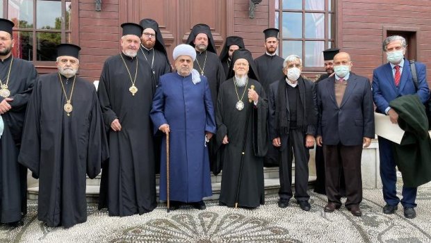 Allahşükür Paşazadə İstanbulda Patriarx Varfolomey ilə görüşdü