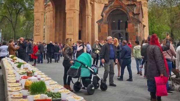 “Ermənilər Serj Sarkisyanın dövründən Novruz adətlərimizi oğurlayıblar” - ERMƏNİŞÜNAS ALİM - VİDEO