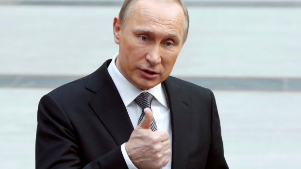 Putin gözlənilən qanunu imzaladı - Prezidentliyə yenidən namizəd olacaq