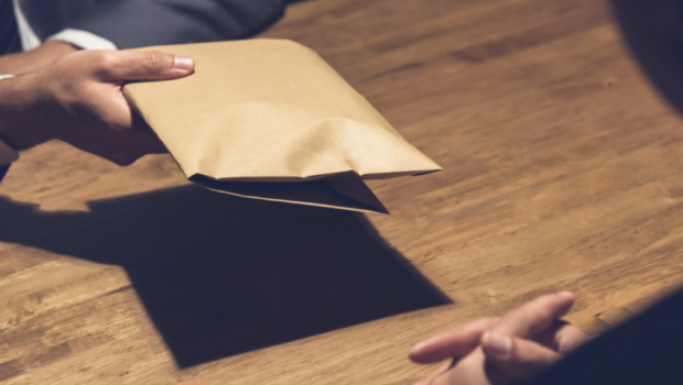 Sabiq məktəb direktoru haqda cinayət işi başladı - 10 min manat mənimsəyib