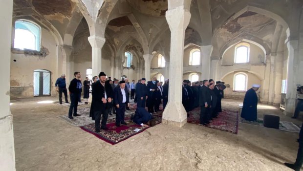 ''Ağdama axund təyin etmişdim'' - Allahşükür Paşazadə   