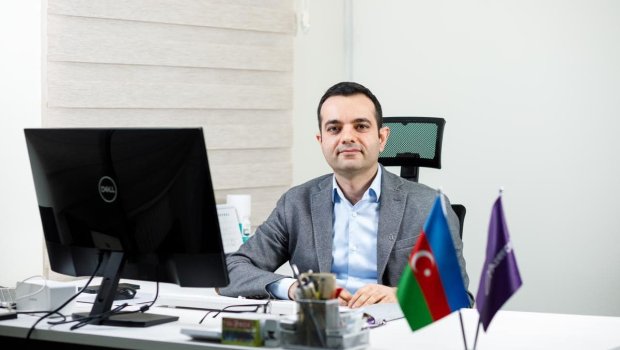 Azad Hüseynov: 