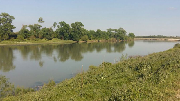 Yevlax sakini özünü Kürə atmaq istədi