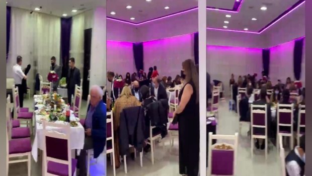 Xırdalanda şadlıq evində keçirilən toy dayandırıldı - VİDEO 