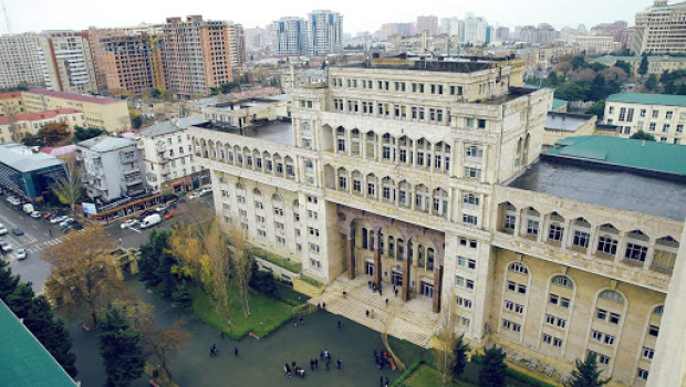 Tibb Universitetinin əməkdaşlarına fəxri adlar verildi — Prezidentdən SƏRƏNCAM