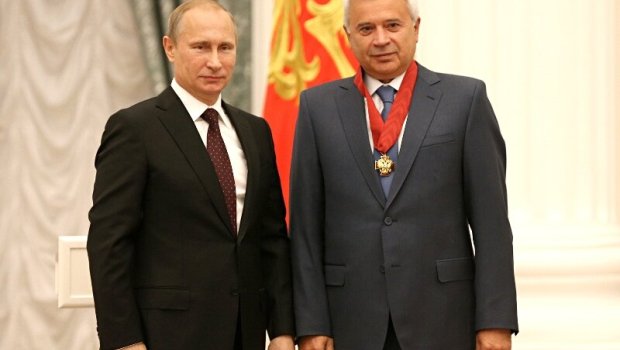 Putin azərbaycanlı iş adamı ilə görüşdü