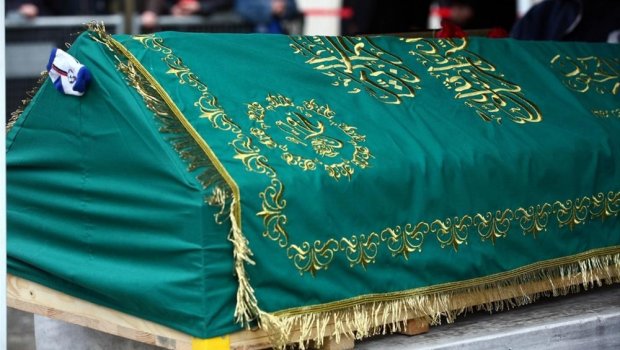 Nazirin anası koronavirusdan vəfat etdi - FOTO