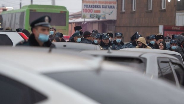 Ermənilər magistral yolu bağladılar – İŞIQSIZ QALIBLAR