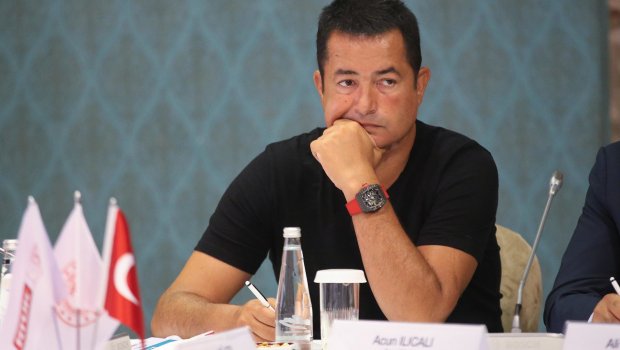 Acun Ilıcalı özündən 30 yaş kiçik sevgilisindən ayrıldı? - FOTO