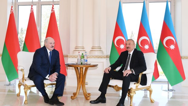 Azərbaycan və Belarus prezidentləri mətbuata bəyanatlarla çıxış ediblər