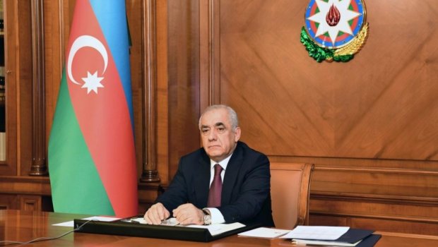 Baş nazir diplomatik fəaliyyəti başa çatan səfirlə görüşdü