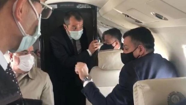 İçərisində kənd təsərrüfatı nazirinin olduğu təyyarə təcili eniş etdi - Həmin andan REAL KADRLAR  