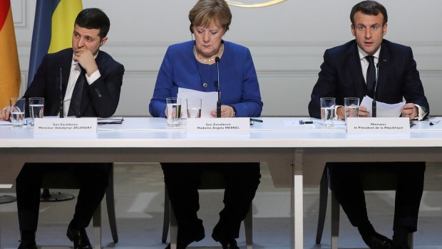 Zelenski Merkel və Makronla Donbası müzakirə etdi